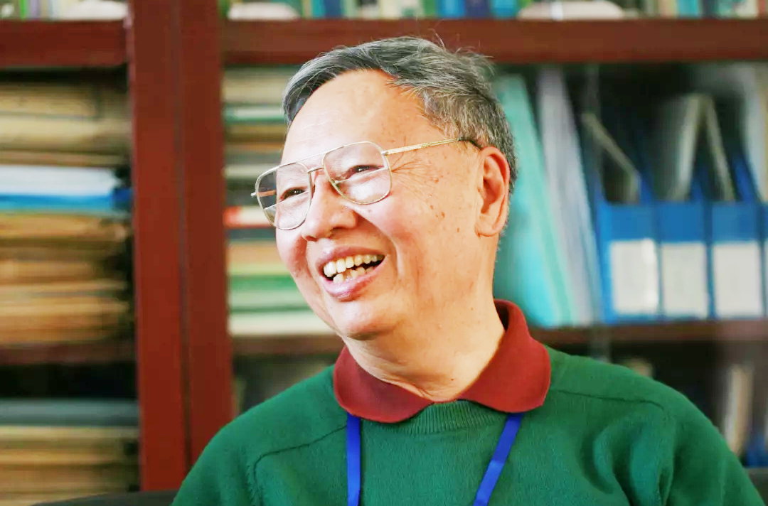 盧永根
“布衣院士”,唯愿稻香滿人間。